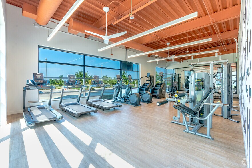 More Photos Of 1961 SH 121, Lewisville Unknown For Lease