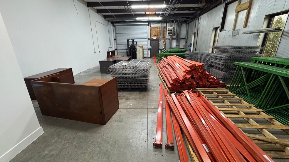 More Photos Of 6065 Parkway North Dr, Cumming Distribution For Sale