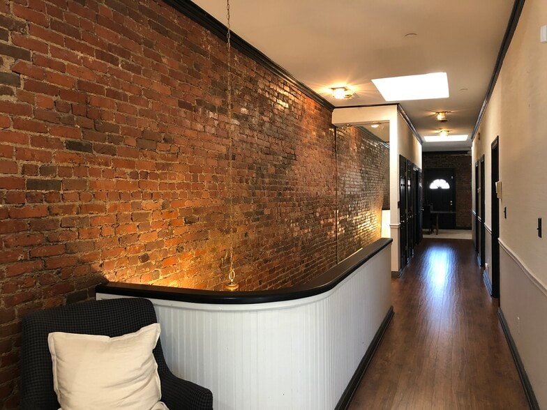 More Photos Of 428 Main St, Franklin General Retail For Sale