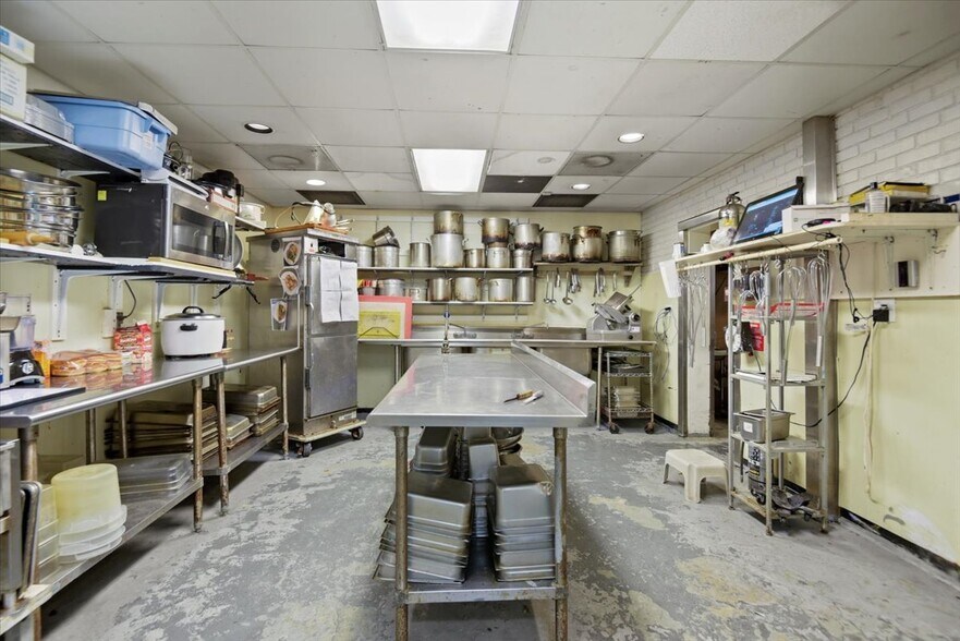 More Photos Of 201 Laurel St, Conway Restaurant For Sale