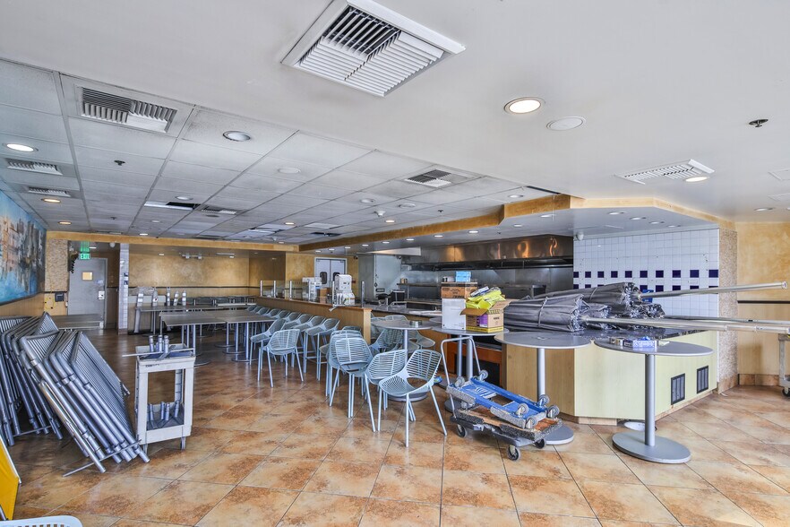 More Photos Of 445 S Figueroa St, Los Angeles Office For Lease