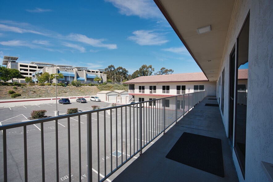 More Photos Of 5402 Ruffin Rd, San Diego Office For Lease