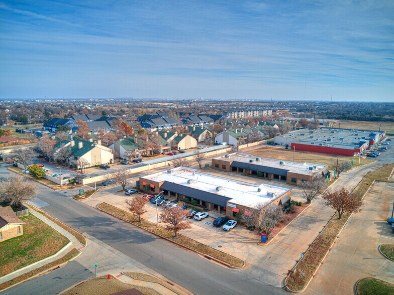 More Photos Of 11100 Stratford Dr, Oklahoma City Loft Creative Space For Sale