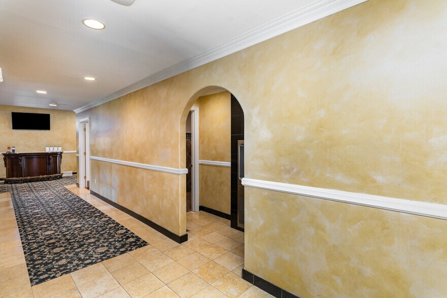 More Photos Of 939 S Wisconsin St, Hobart Religious Facility For Sale