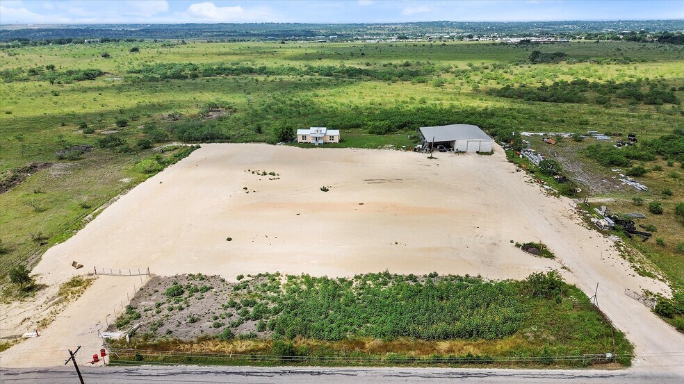 More Photos Of 1000 Rohde Rd, Kyle Service For Lease