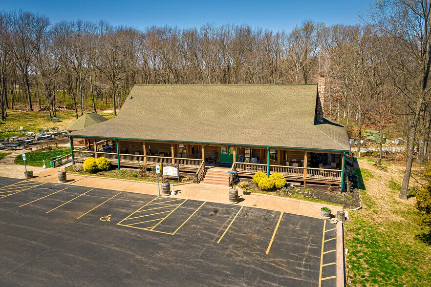 More Photos Of 14391 IL-37, Whittington Winery Vineyard For Sale