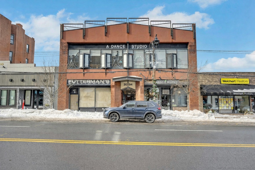 Primary Photo Of 2094 Boston Post Rd, Larchmont Storefront For Lease