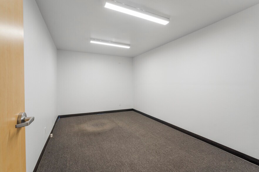 More Photos Of 2505 Amaral Ct, Hayward Warehouse For Sale