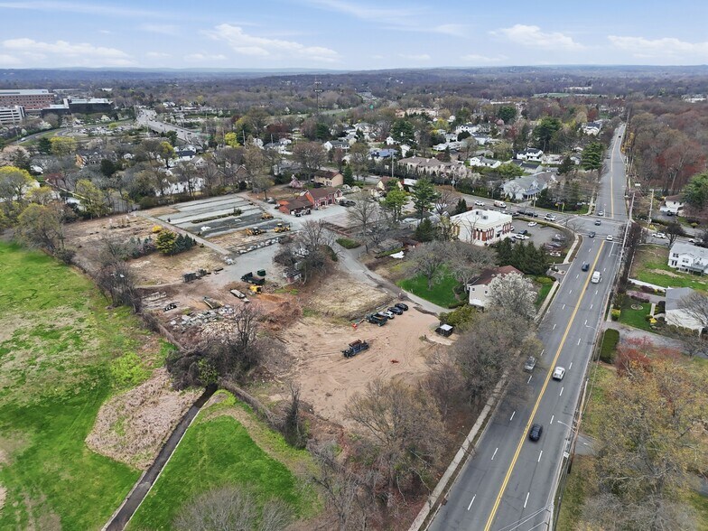 More Photos Of 232 Oradell Ave, Paramus Garden Center For Sale