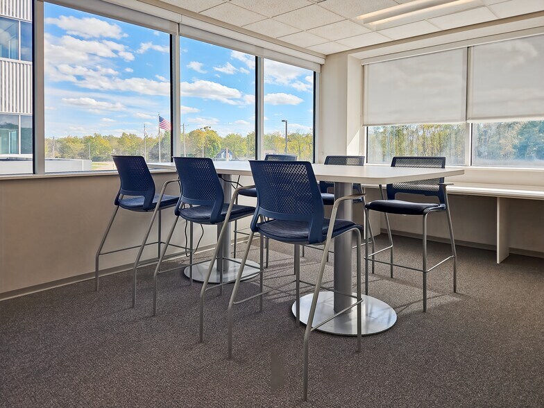 More Photos Of 2321 Energy Dr, Louisville Coworking Space