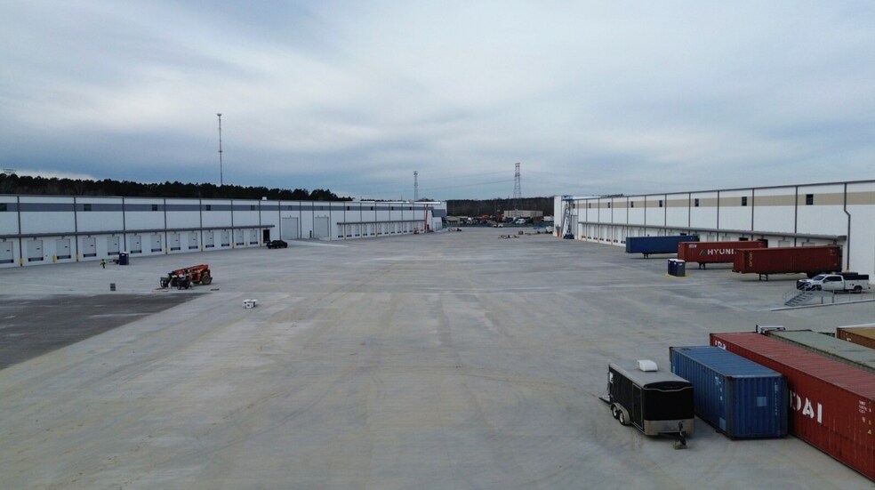 Primary Photo Of 115 Parkway Dr, Rincon Unknown For Lease