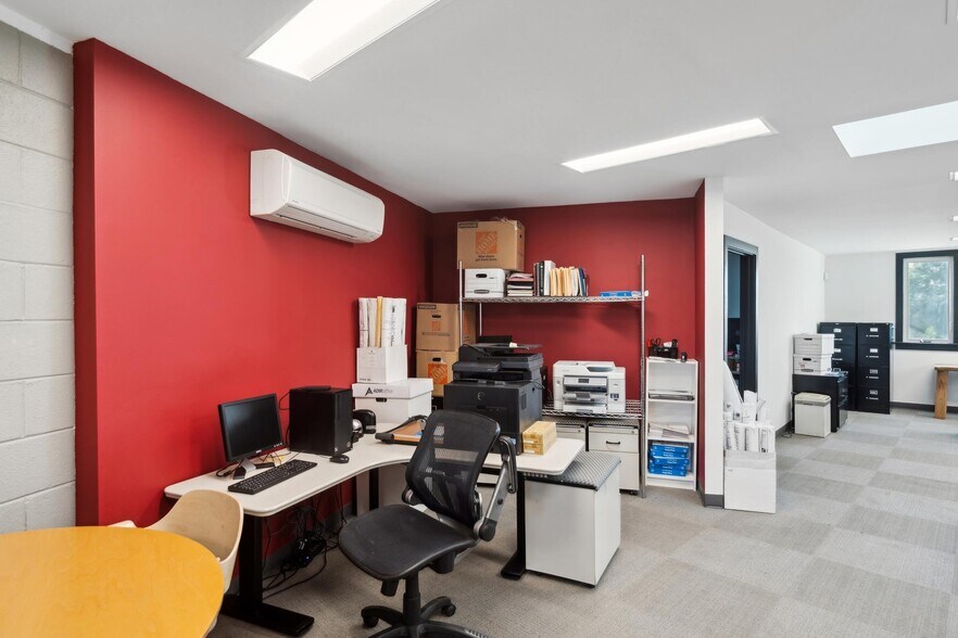 More Photos Of 1000 Calcot Pl, Oakland Warehouse For Sale