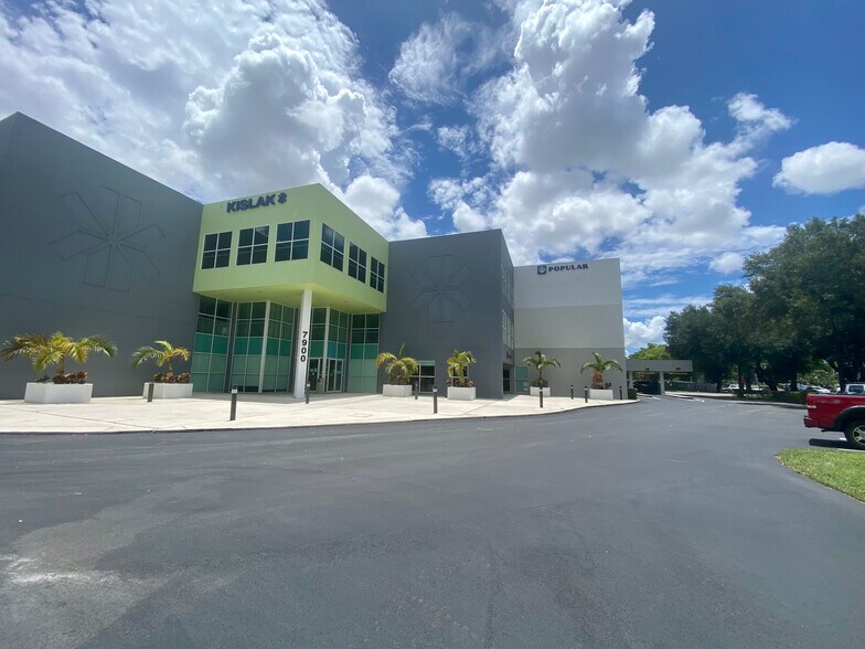 More Photos Of 7900 NW 154th St, Miami Lakes Office For Lease