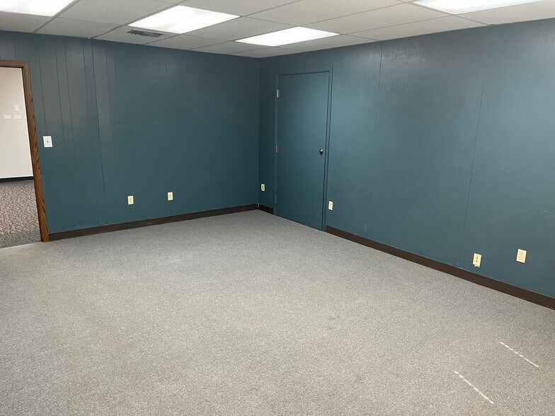 More Photos Of 1607 C Ave, Sioux Falls Medical For Lease