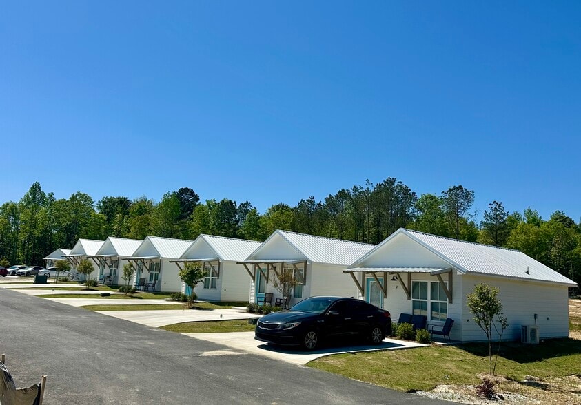 Primary Photo Of 20 Massey Dr, Phenix City Apartments For Sale