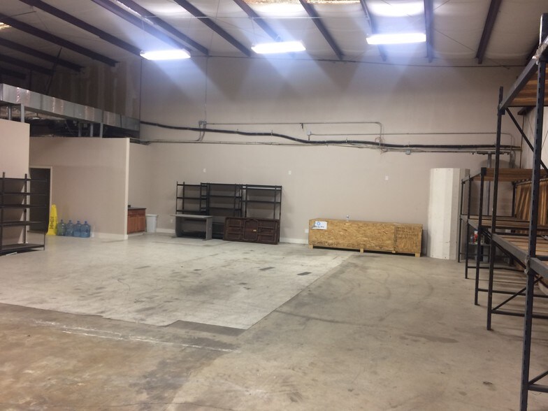 More Photos Of 3315 Spring Cypress Rd, Spring Unknown For Sale