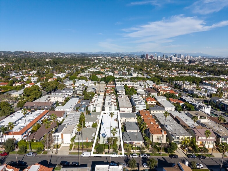 More Photos Of 827 18th St, Santa Monica Apartments For Sale