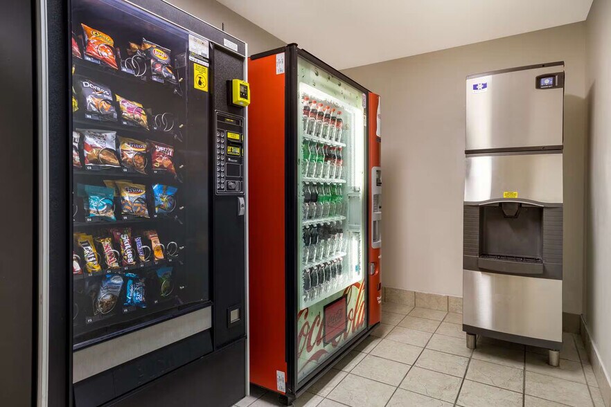 More Photos Of 610 Martin Luther King Jr Blvd, Morgan City Hotel For Sale