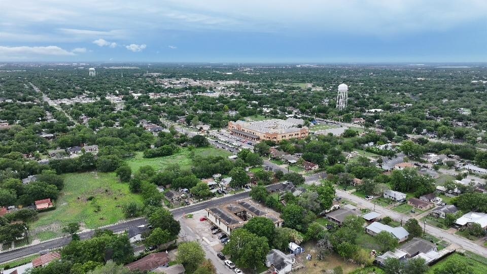More Photos Of 703 Logwood Ave, San Antonio Apartments For Sale