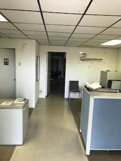 More Photos Of 1607 S Midkiff Rd, Midland Flex For Lease