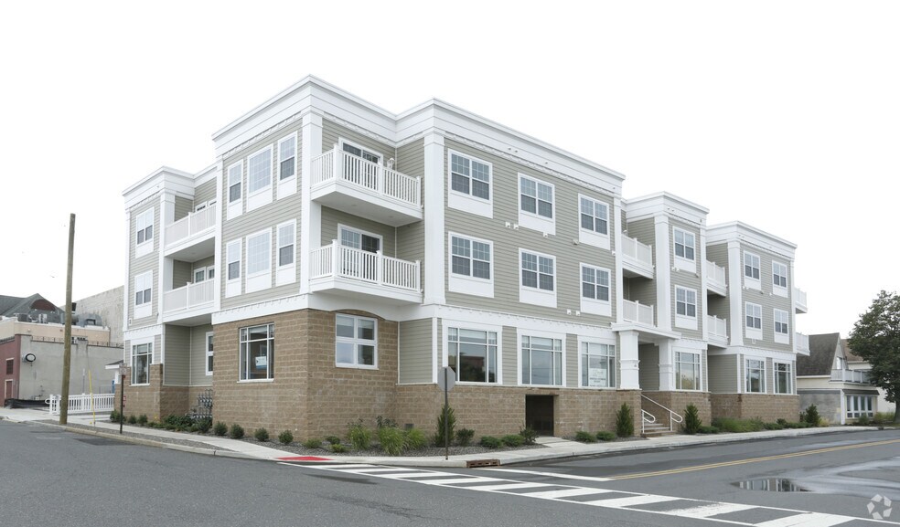 More Photos Of 2 Hennessey Blvd, Atlantic Highlands Coworking Space