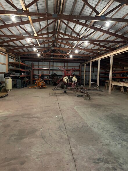 More Photos Of 7754 S State Route 73, Wilmington Flex For Lease