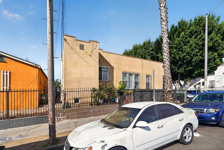 More Photos Of 620-628 N Fickett St, Los Angeles Apartments For Sale