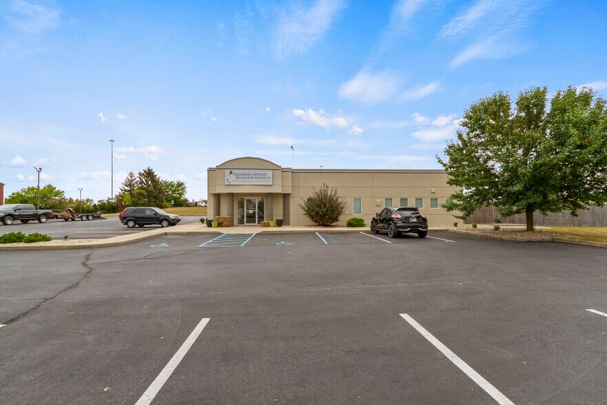 More Photos Of 2134 Holiday Ln, Franklin Medical For Sale