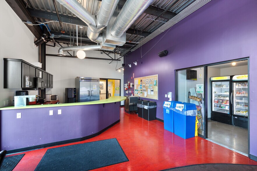 More Photos Of 495 Ryan Ave, Chico Industrial For Lease