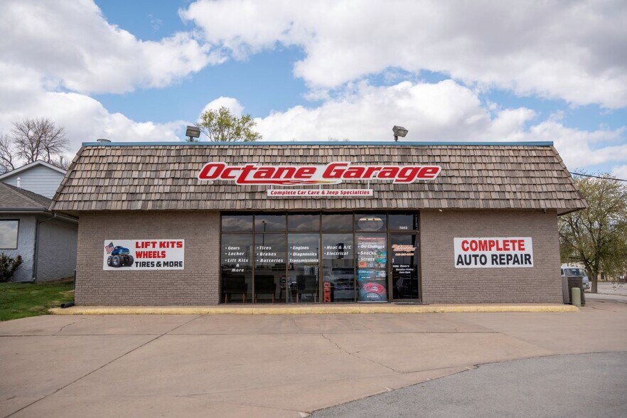 Primary Photo Of 7002 L St, Omaha Service For Sale