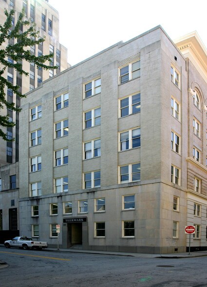 More Photos Of 212 W Main St, Durham Office For Sale