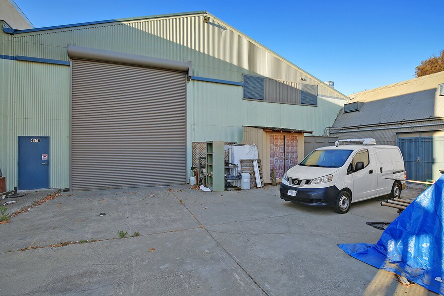 More Photos Of 4800 Bissell Ave, Richmond Manufacturing For Lease