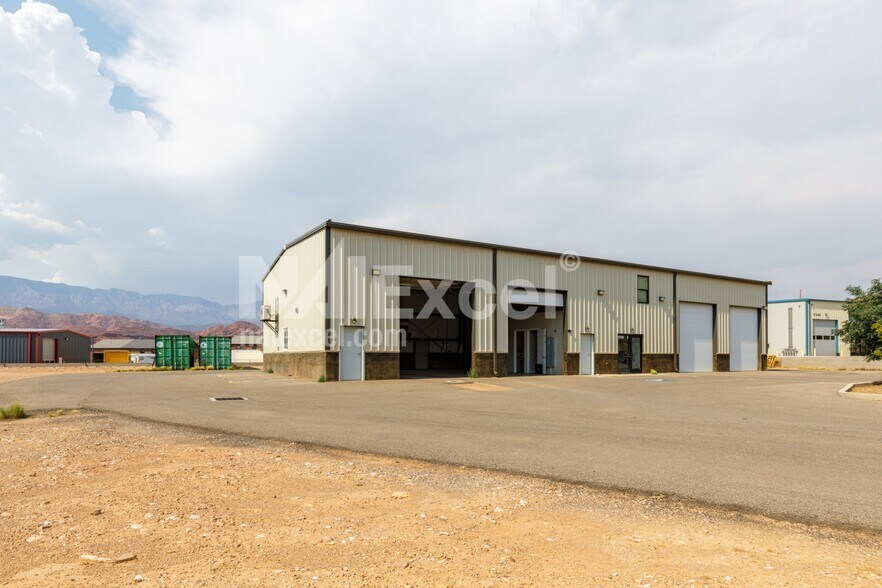 More Photos Of 5510 W 240 N, Hurricane Industrial For Lease