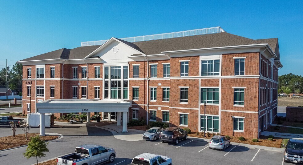 More Photos Of 1990 Fordham Dr, Fayetteville Medical For Lease
