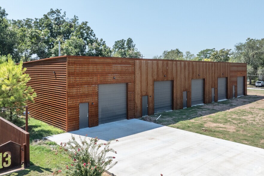 Primary Photo Of 4008 Charles Page Blvd, Tulsa Industrial For Lease