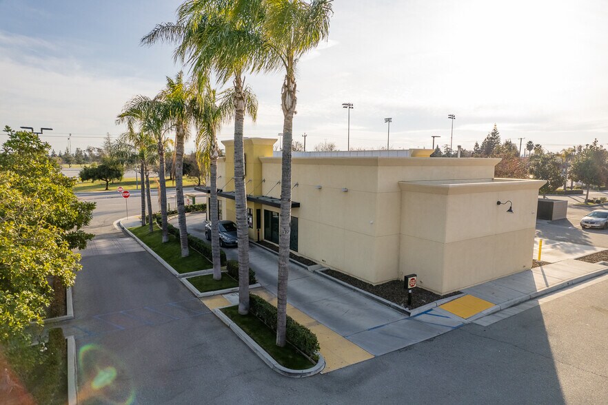 More Photos Of 11102 Brimhall Rd, Bakersfield Fast Food For Sale