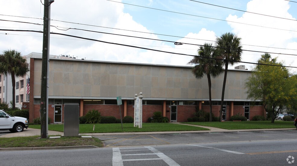 More Photos Of 2601 Parkwood Dr, Brunswick Medical For Lease