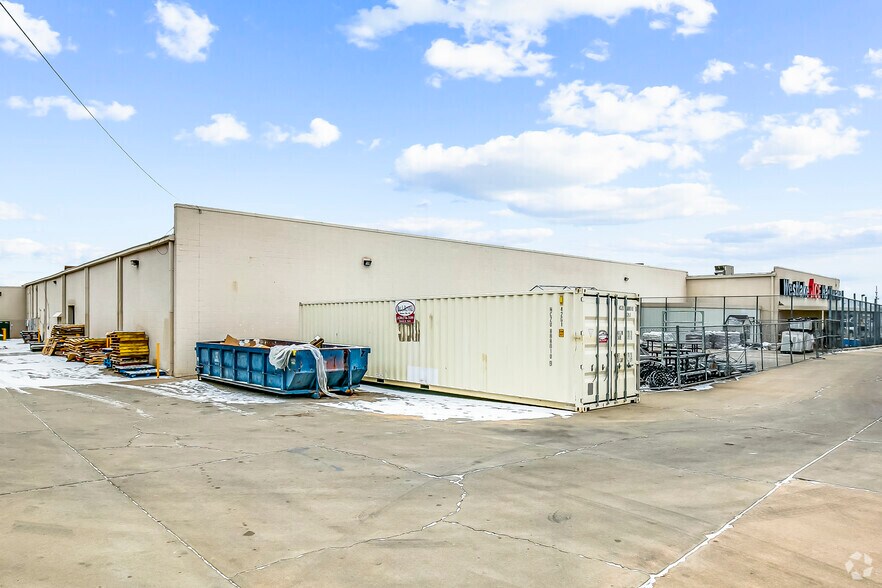 More Photos Of 1505-1601 Kansas Ave, Liberal Unknown For Lease