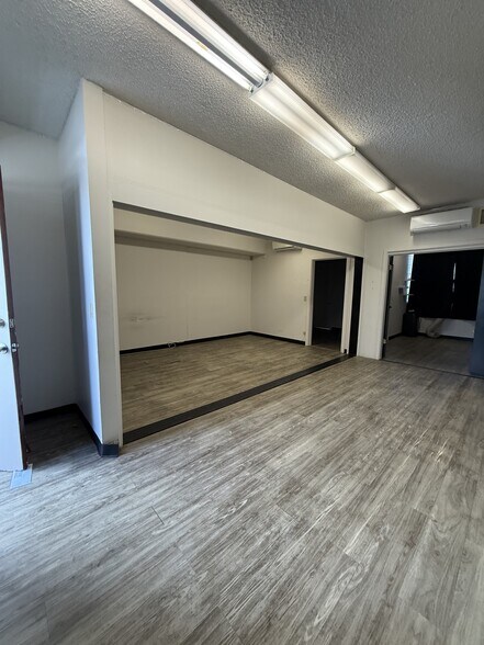 More Photos Of 931 University Ave, Honolulu General Retail For Sale
