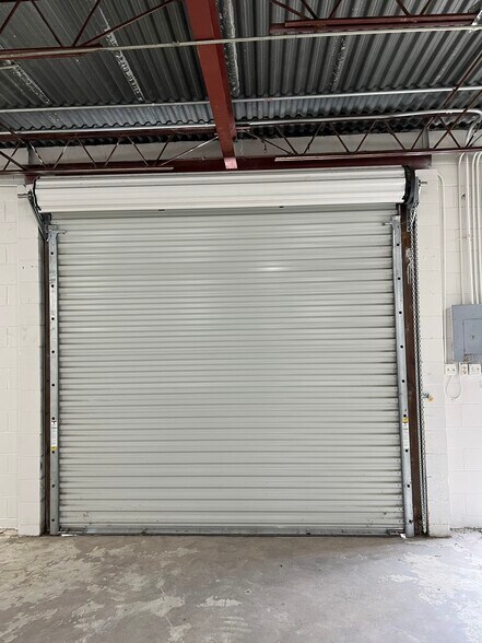 More Photos Of 1602 Arcadia Pl, Jacksonville Warehouse For Lease
