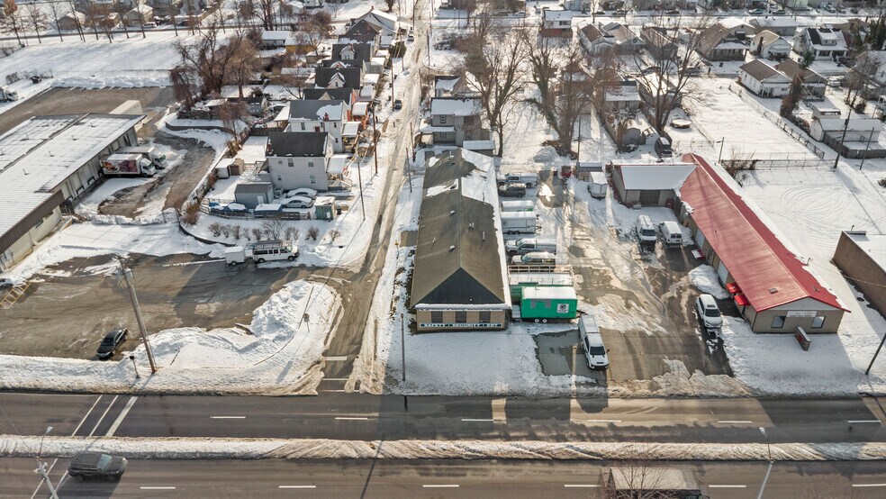 More Photos Of 3224 Winchester Ave, Ashland Flex For Sale