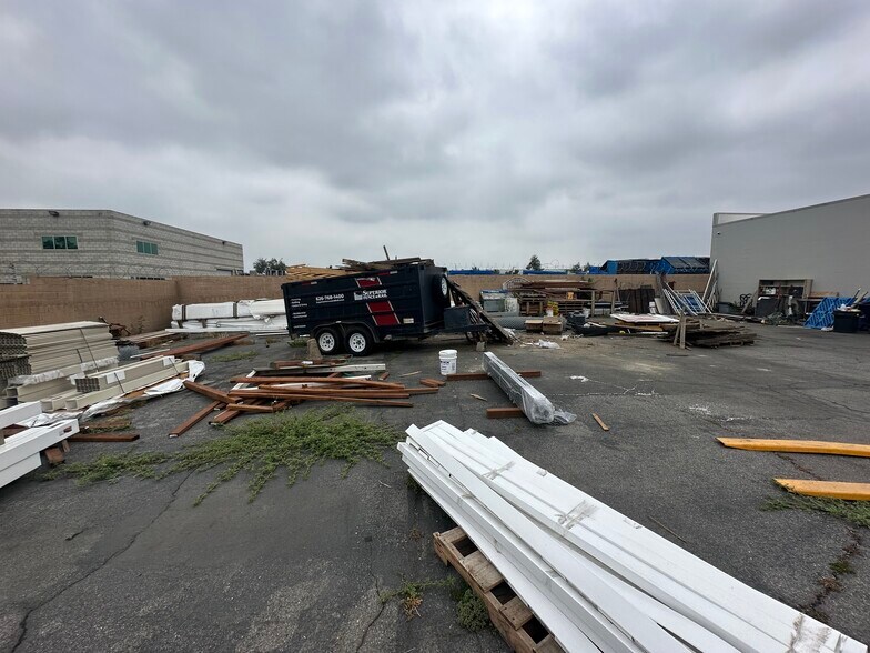 More Photos Of 14258 Valley Blvd, City Of Industry Manufacturing For Lease