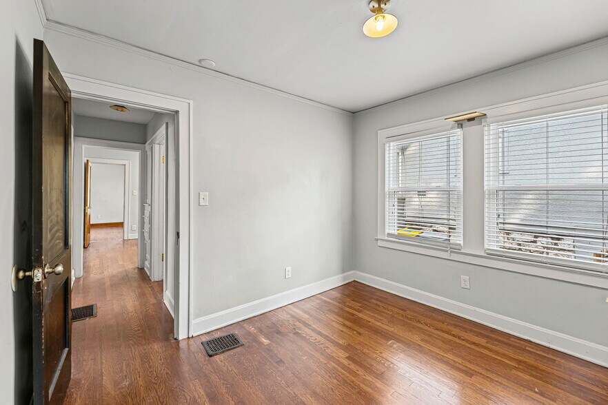 More Photos Of 347 Lawn Ave, Kansas City Apartments For Sale