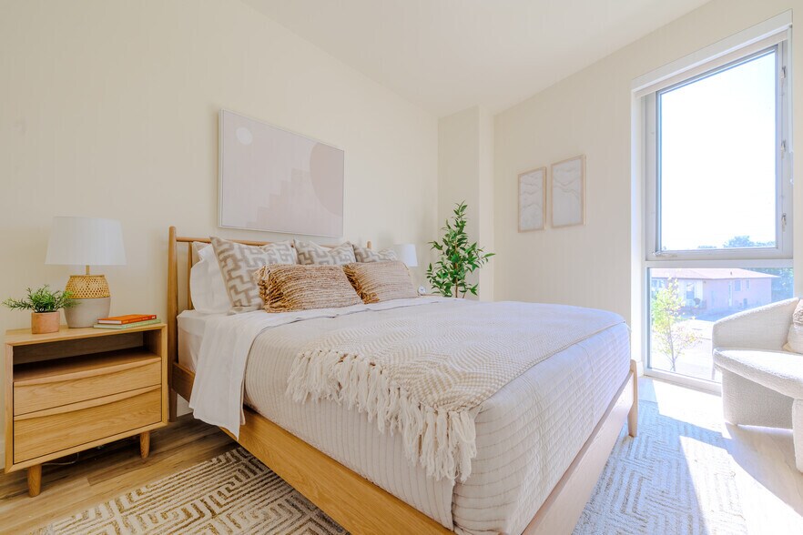 More Photos Of 301 Westmount Rd W, Kitchener Apartments For Lease