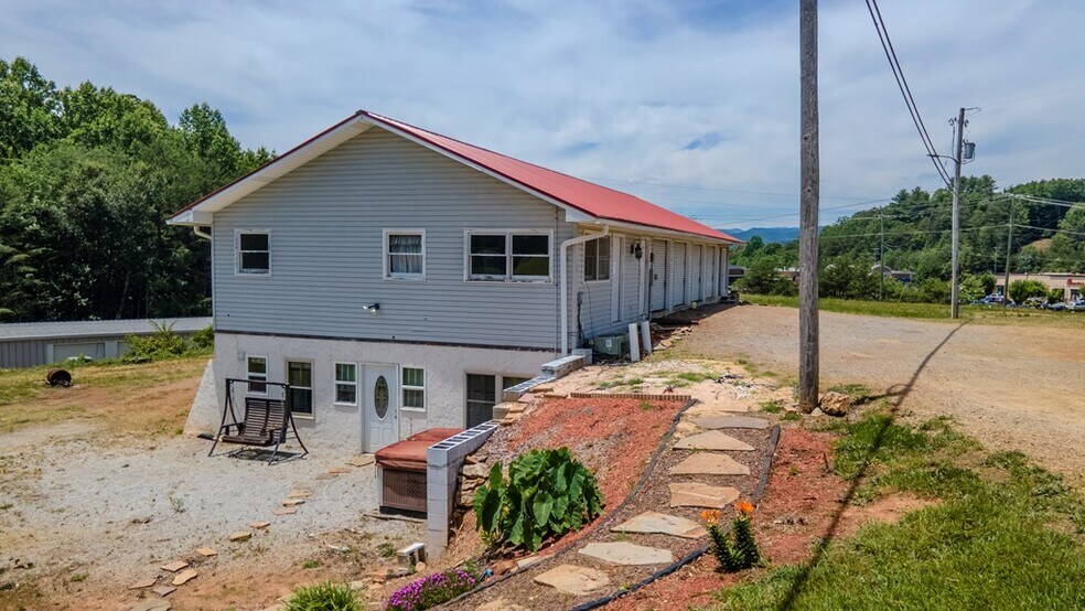 More Photos Of 503 Dowdle Mountain Rd, Franklin Land For Sale