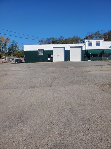 Primary Photo Of 37 SW Cutoff St, Worcester Warehouse For Lease