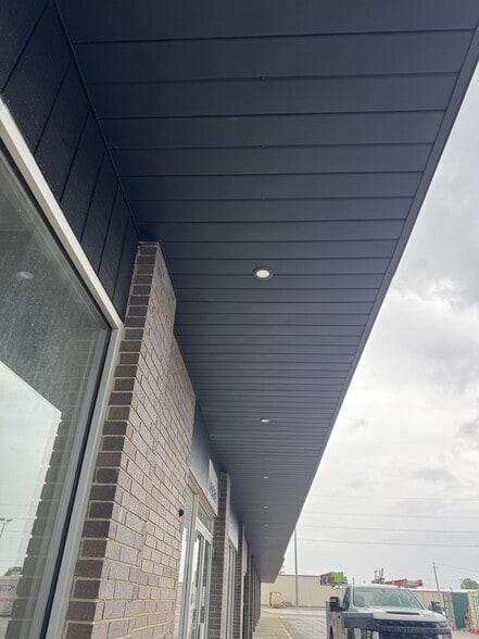 More Photos Of 632-670 S Oak St, Iowa Falls Unknown For Lease