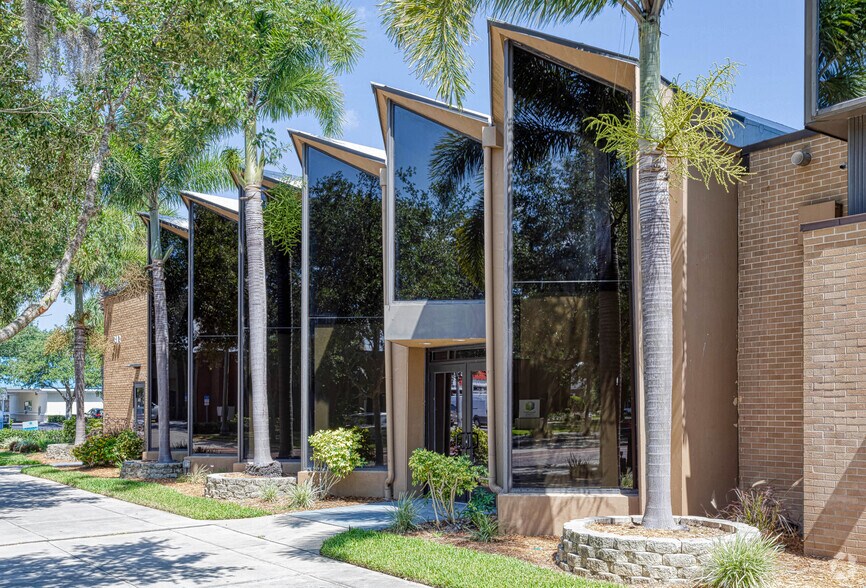 More Photos Of 312 W 1st St, Sanford Office For Lease