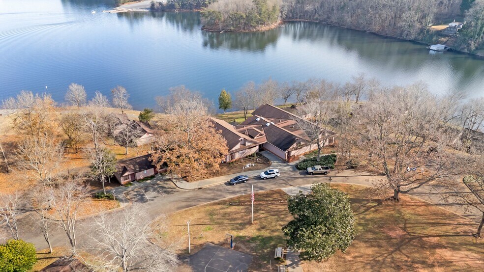 More Photos Of 6692 Valwood Rd, Conover Specialty For Sale