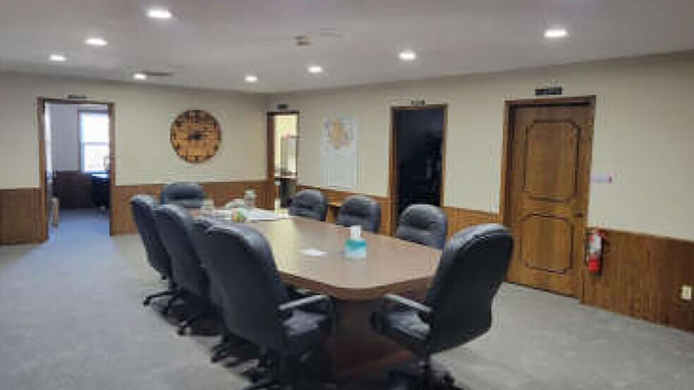 More Photos Of 2099 Highway 3, Clarion Office For Sale